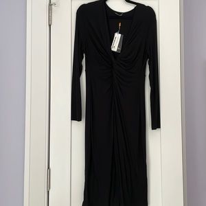 Isabella Oliver size 4 Carrie Maternity Dress